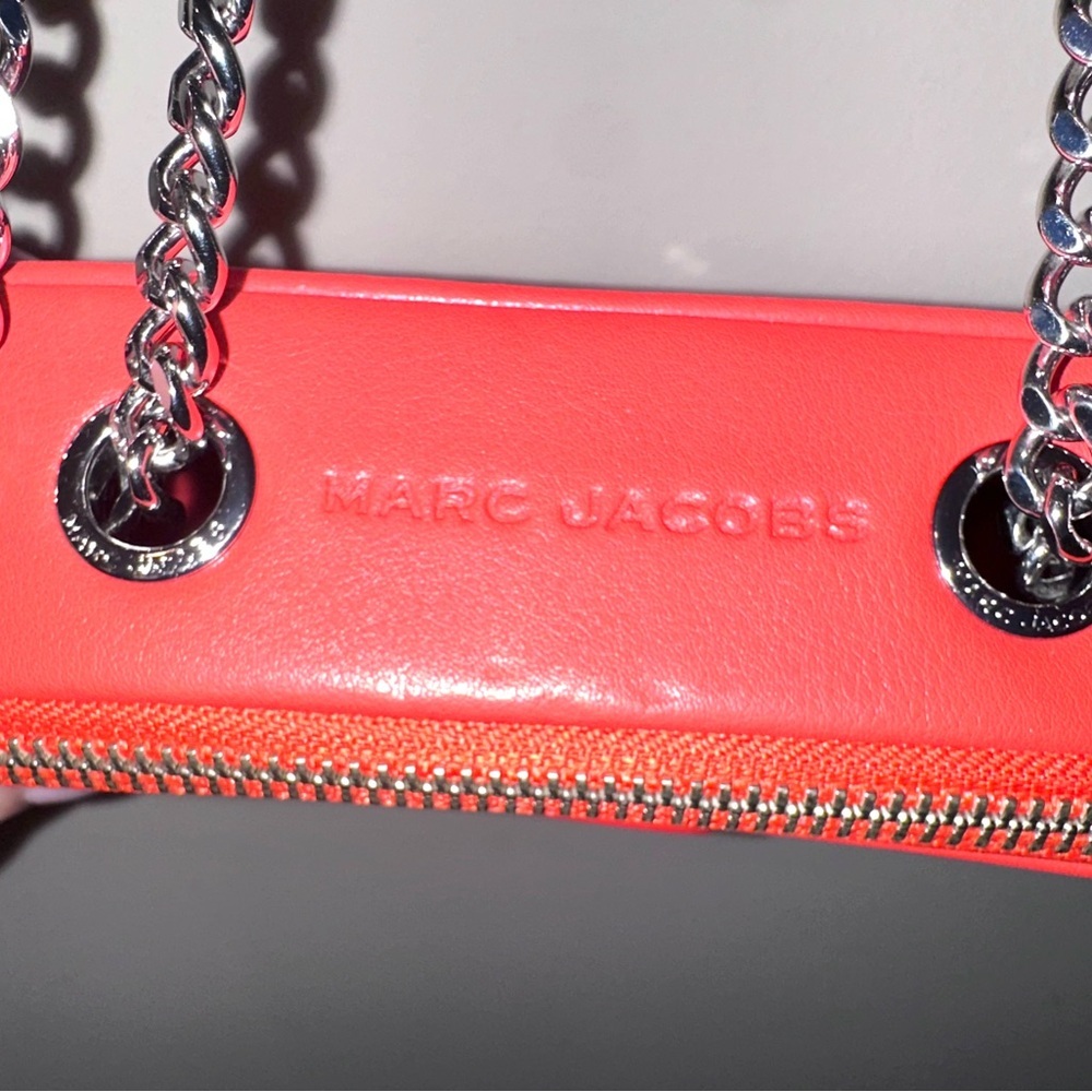 NWOT Marc Jacobs Red DTM (Dye to Match) Snapshot Camera Bag. MSRP$325.00 - Picture 9 of 15